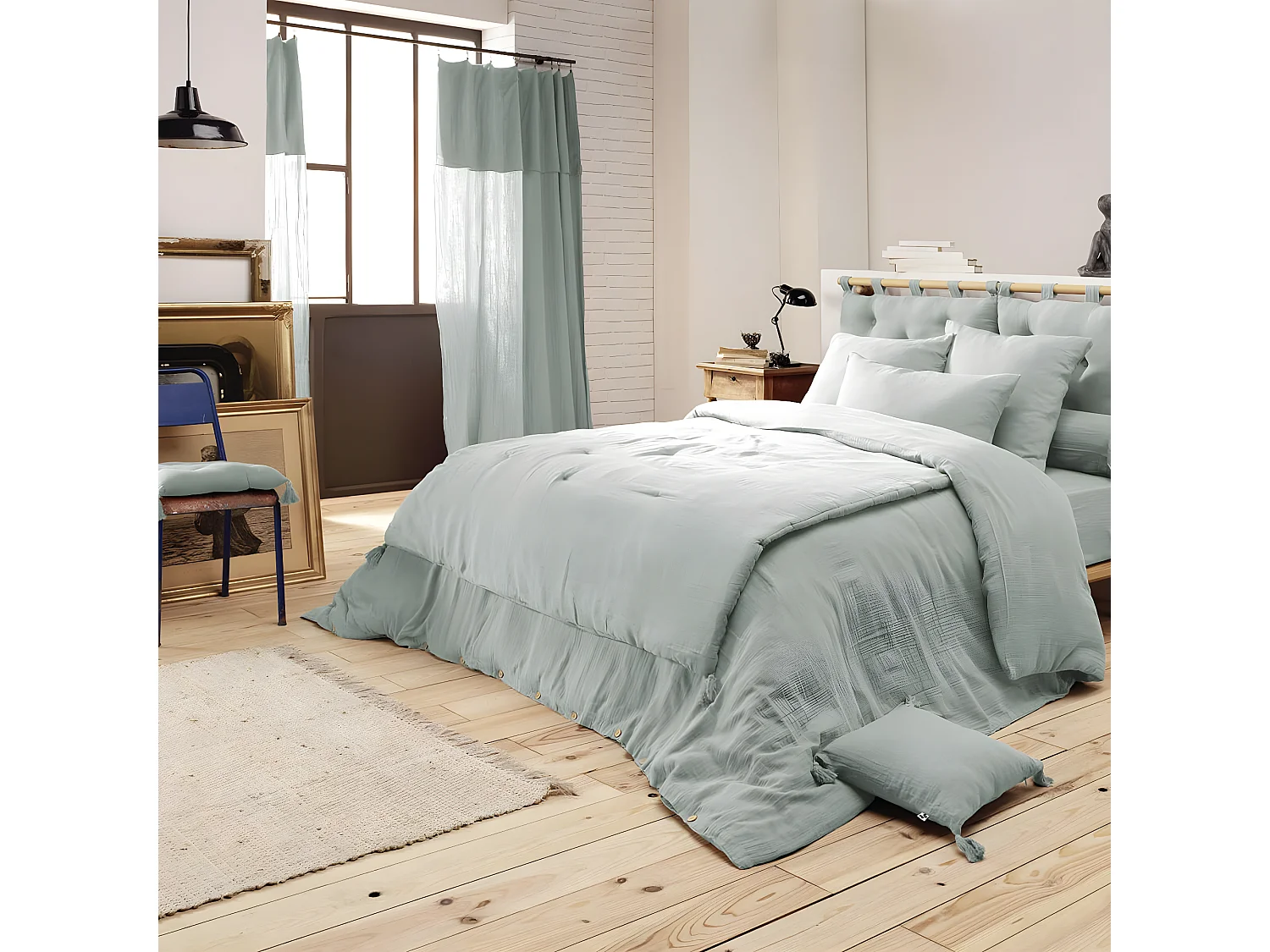 OUREA - Couvre-pied 150x150cm Capitonné Gaze de Coton Eucalyptus