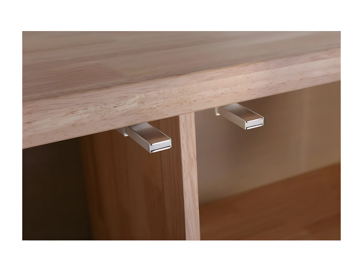 ROBLE - Buffet haut en bois de chêne clair avec portes magnétiques