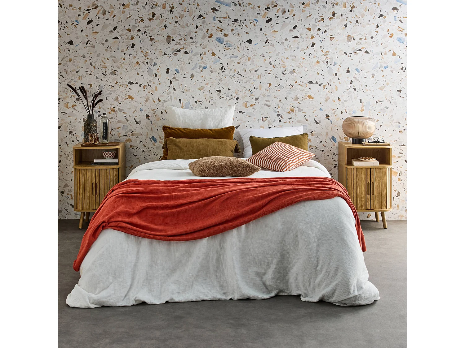 Set 2 comodini con 2 ante scorrevoli e 1 nicchia , marrone naturale