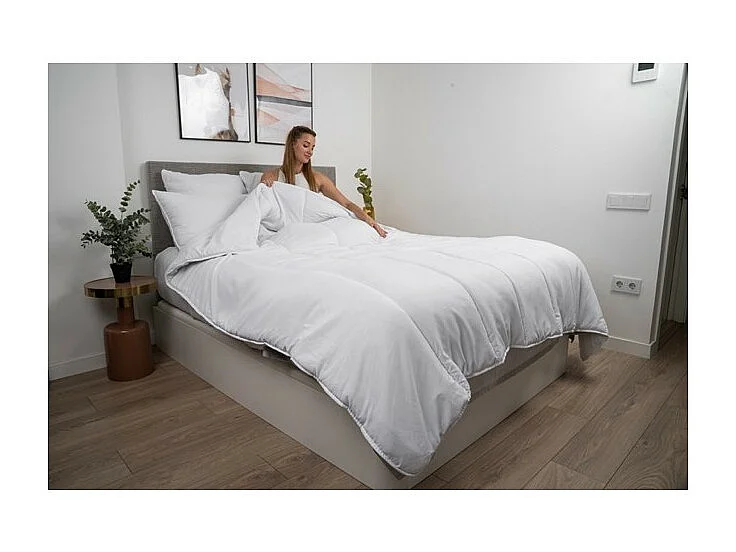 KGS Couette d’Hiver Promo Linge – Couette Chaude Douce Soft Touch 400GSM – Antibactérien