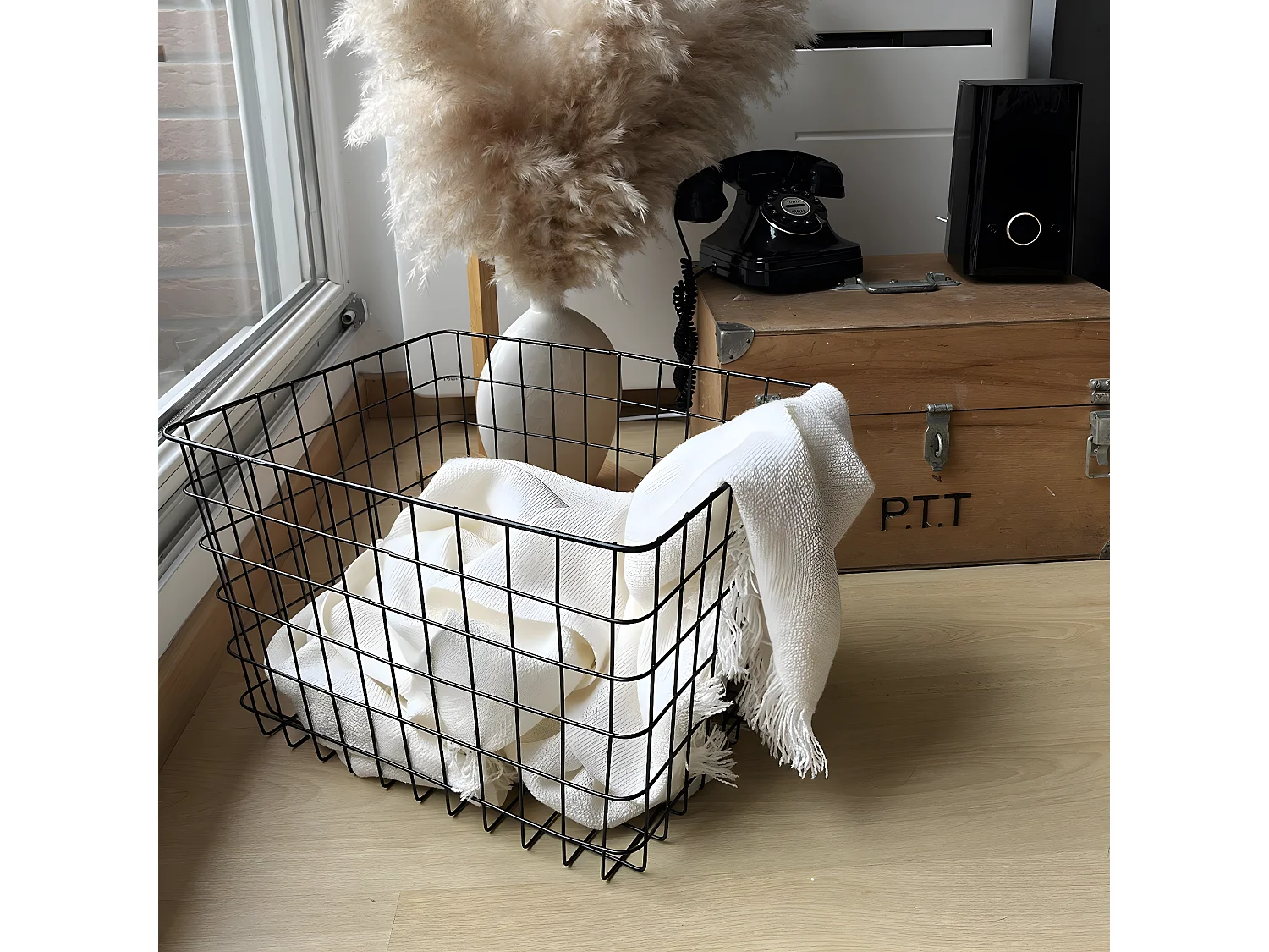 Draadmand zwart groot model H28 cm