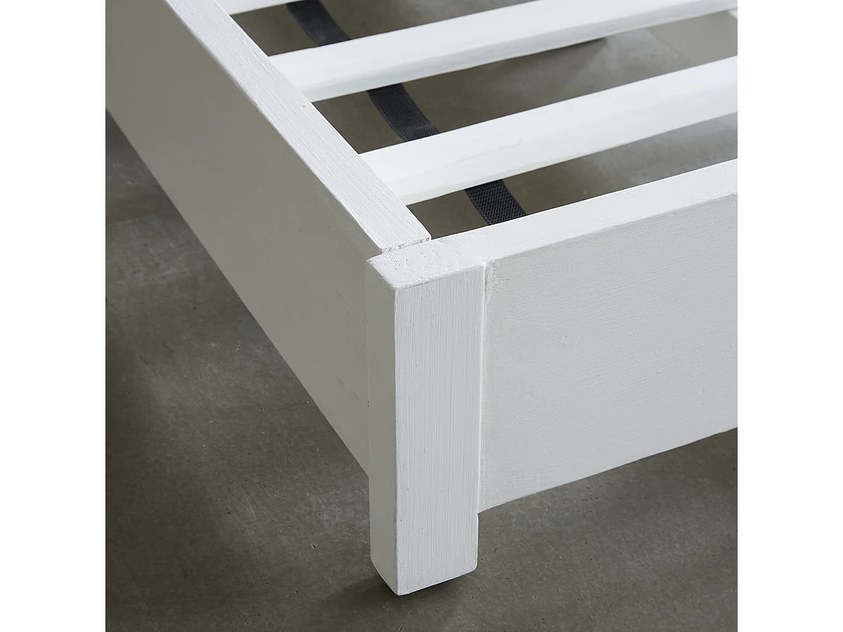 Cama de pino macizo reciclado 160 cm con somier