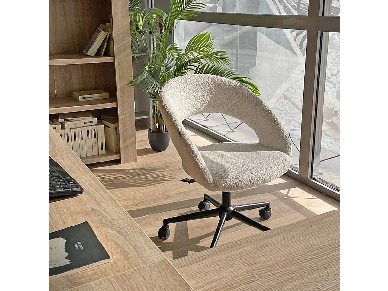Fauteuil de bureau en tissu bouclette écru avec piètement noir - MARTY