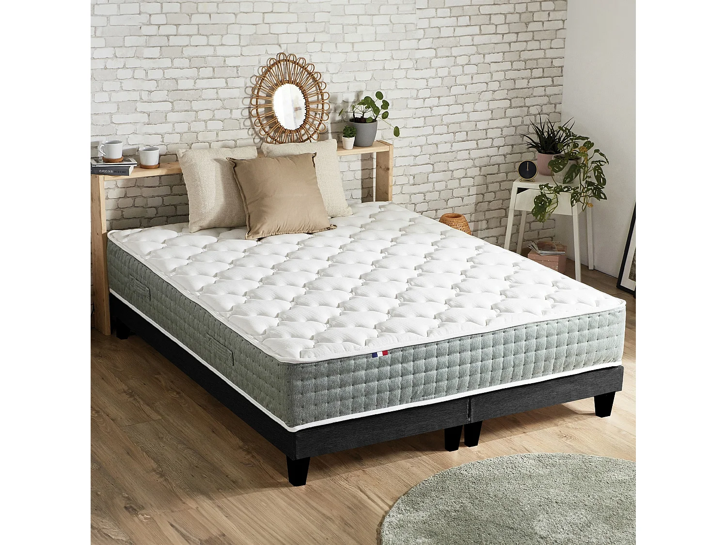 Ensemble matelas Ressort 7 zones HYGGE + Sommier + couette + oreillers Fabriqué en France Dimensions - 2x90 x 200 cm, Sommier - Noir