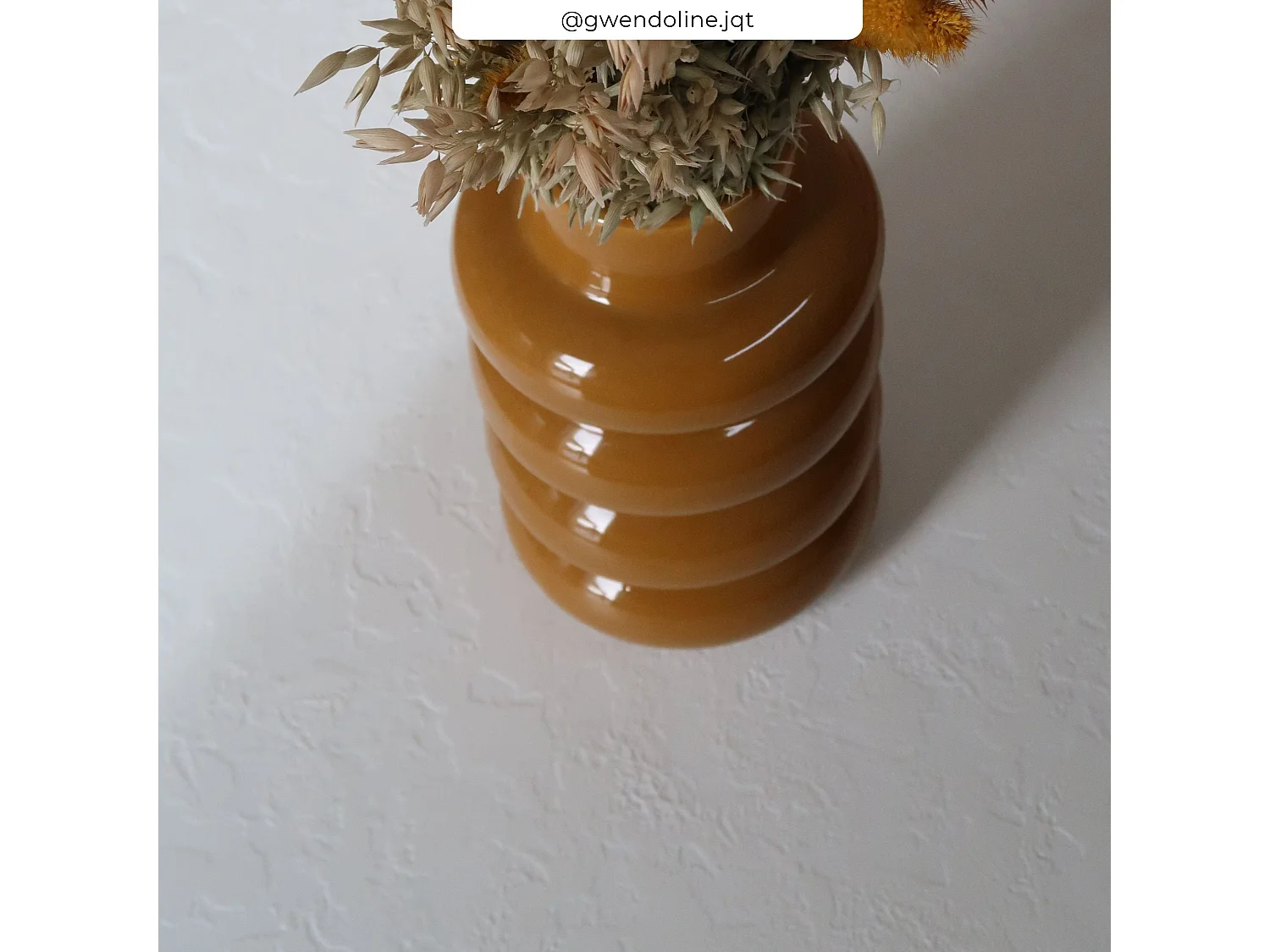 Table basse ronde en béton blanc cassé - Lulli