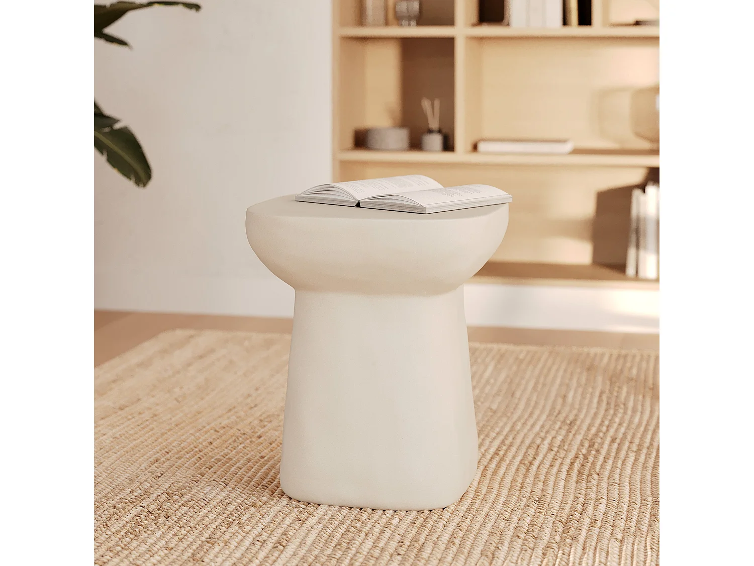 Table d'appoint carrée blanche en fibre d'argile effet béton - Samui