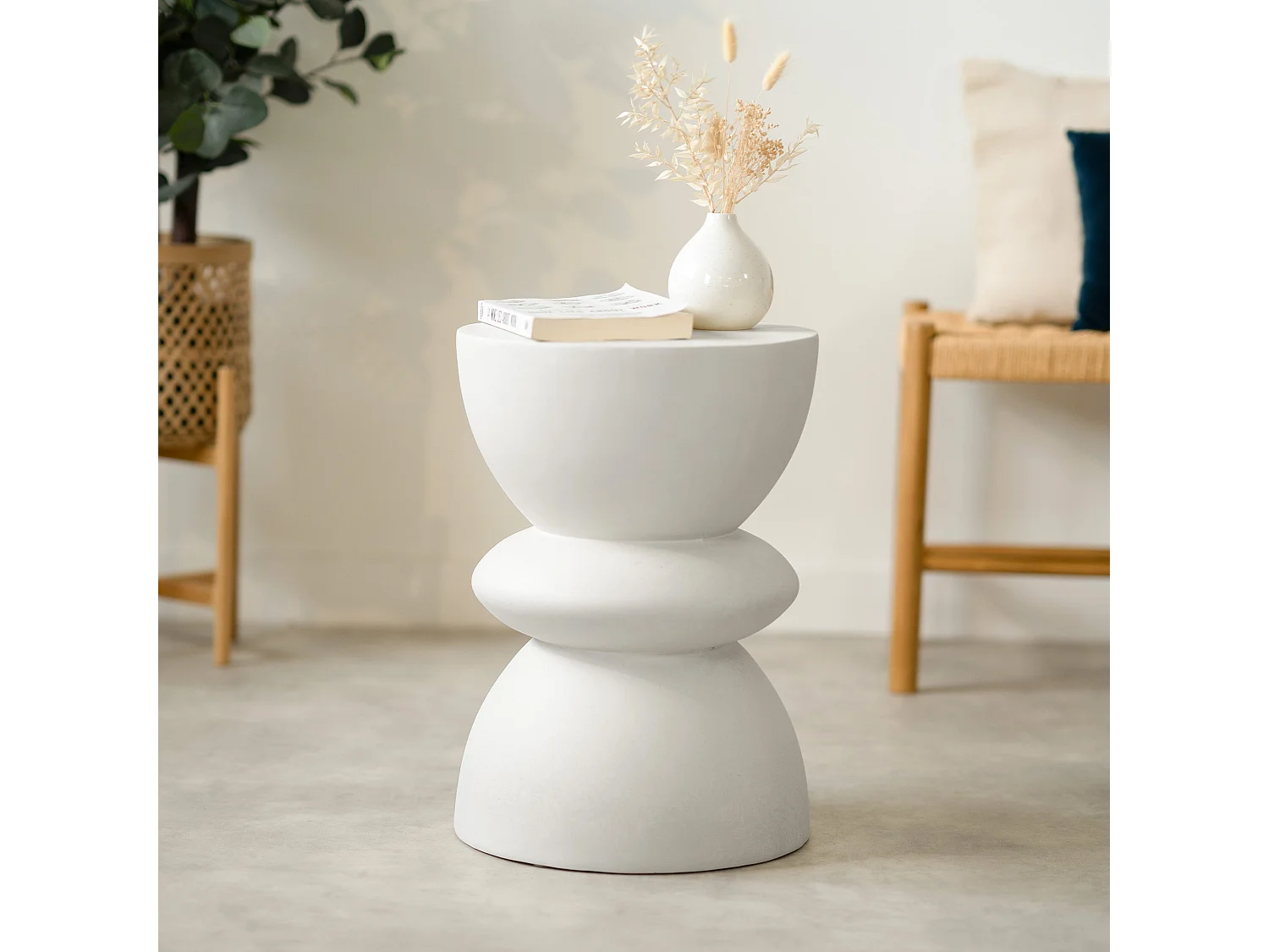 Table d'appoint ronde en béton blanc D35 cm - Maupiti