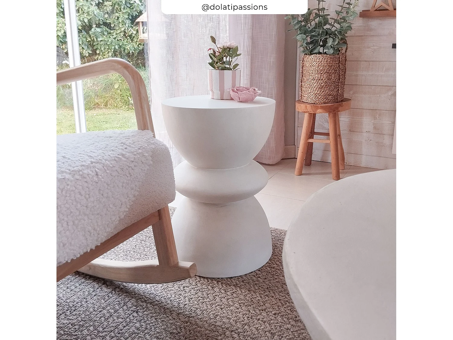 Table d'appoint ronde en béton blanc D35 cm - Maupiti