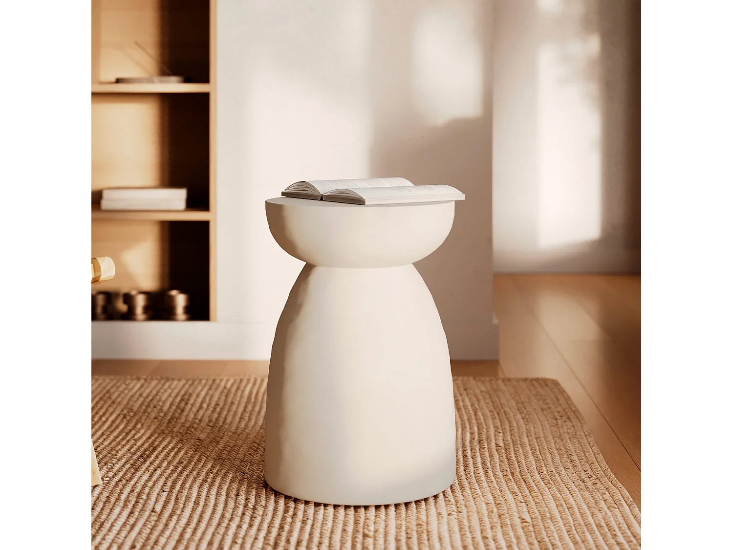 Table d'appoint ronde en béton blanc D35 cm - Capri