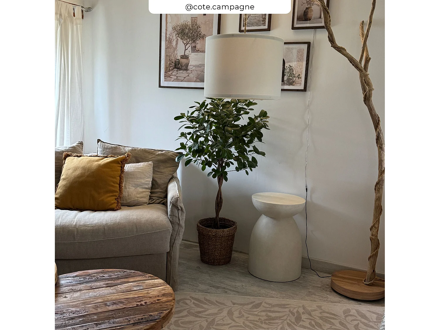 Table d'appoint ronde en béton blanc D35 cm - Capri