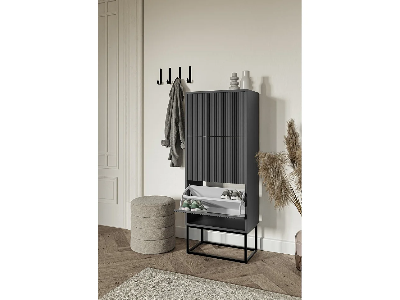 3-deurs schoenenkast - 50x30x125 cm - zwart met zwarte poten - VELDIO