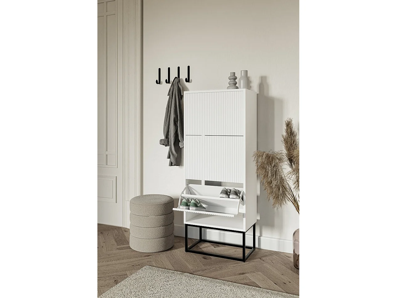 Meuble à chaussures - 3 portes - blanc - pieds noirs - 50x30x125 cm - VELDIO