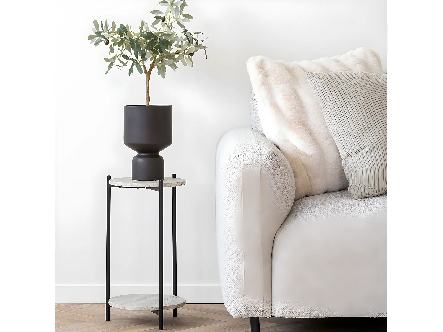 Leuven Bijzettafel Ø27cm beige travertin decor.