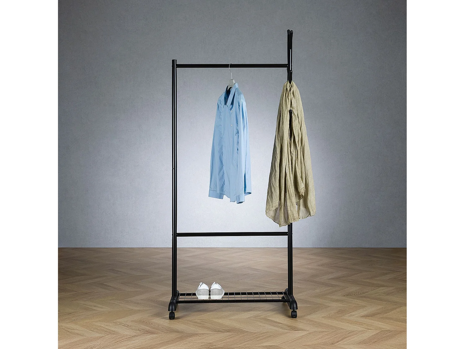 Penderie mobile AURIGO avec portemanteau, portant à vêtements sur roulettes, avec étagère à chaussures, en métal laqué noir