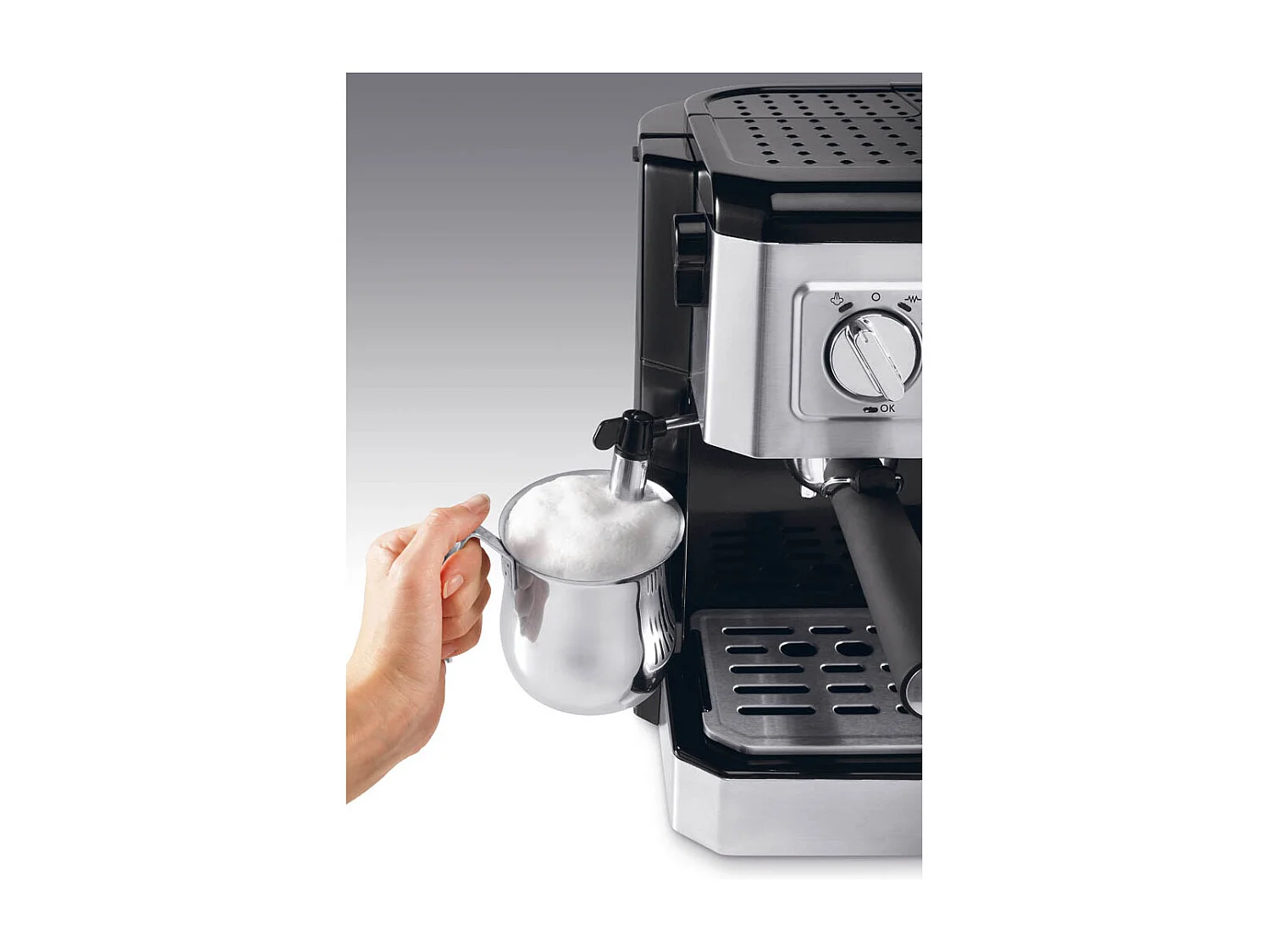 Combiné cafetière expresso multifonction DELONGHI BCO 421 S - 12 tasses