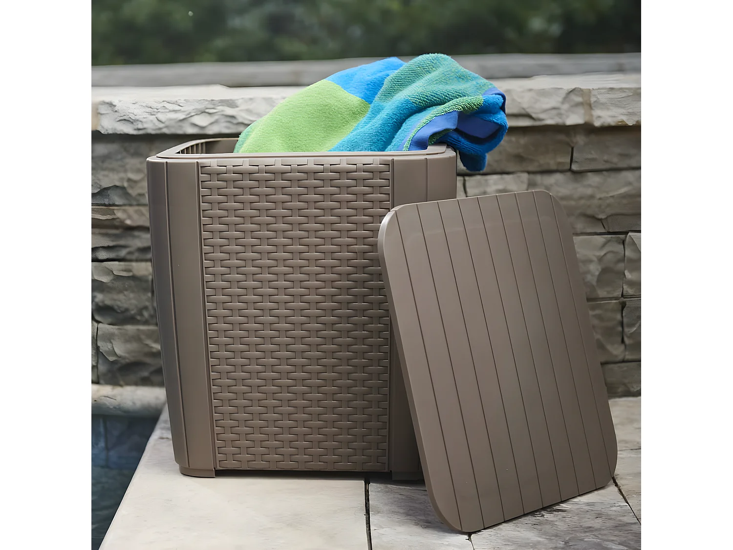 Prolenta Premium -  Table d'appoint de jardin Luzon Osier plat Cappuccino