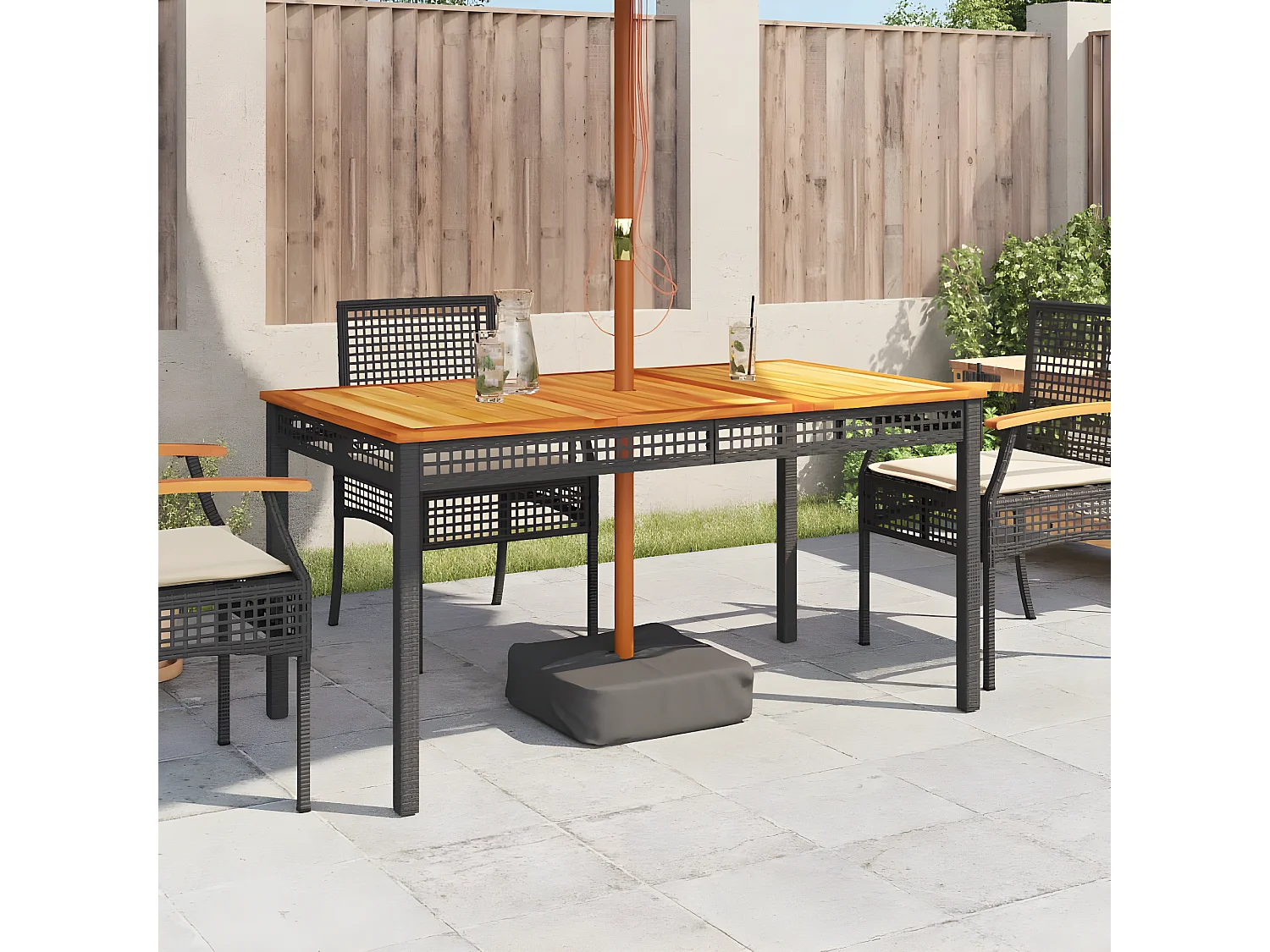 Centreville  Gartentisch Schwarz 140x80x75 cm Poly Rattan Akazienholz