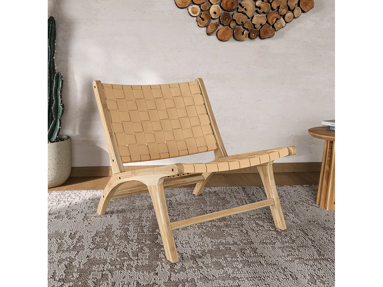 Fauteuil en teck et cuir tressé beige - Kuna