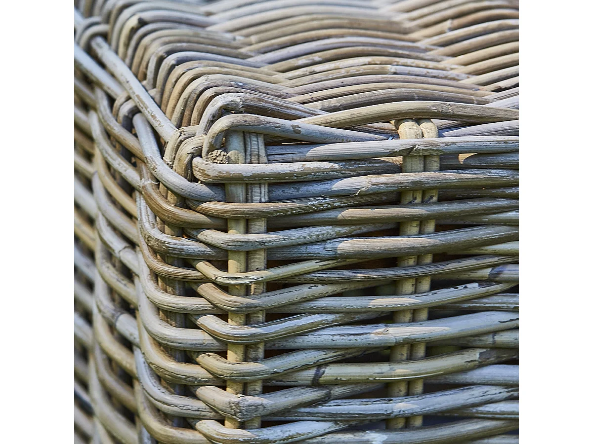 Table basse carré en kubu naturel