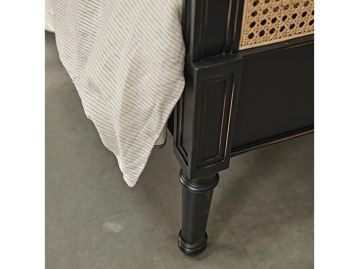 Lit en bois massif et cannage 160 cm avec sommier