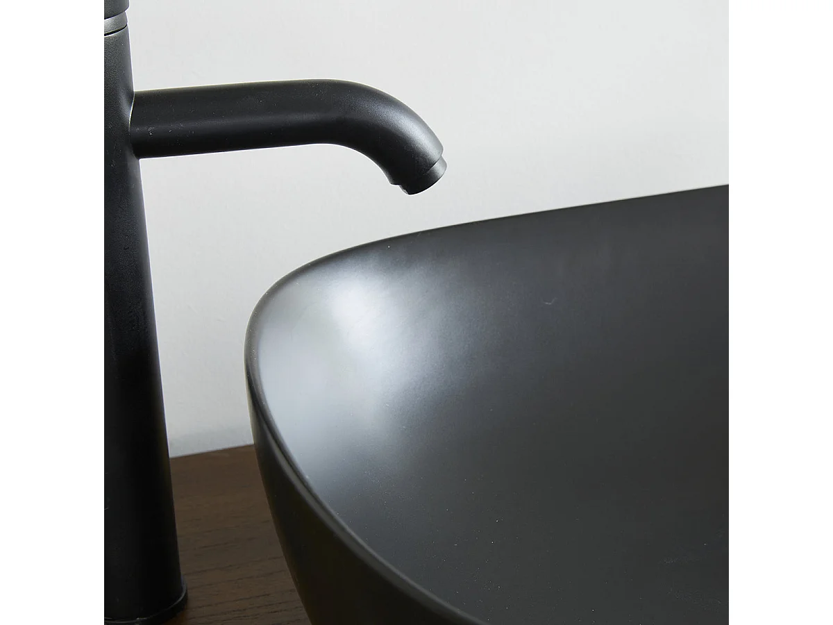 Lavabo ovale in ceramica nera