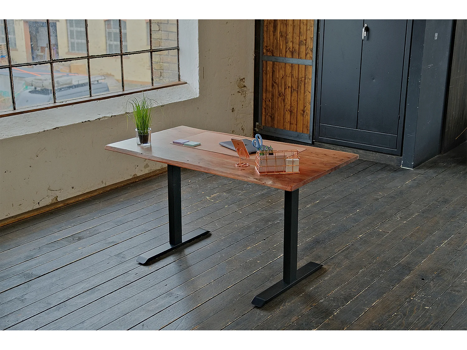 Schreibtisch - Nussbaum Dekor Holz - 90 x 180 cm - LORA