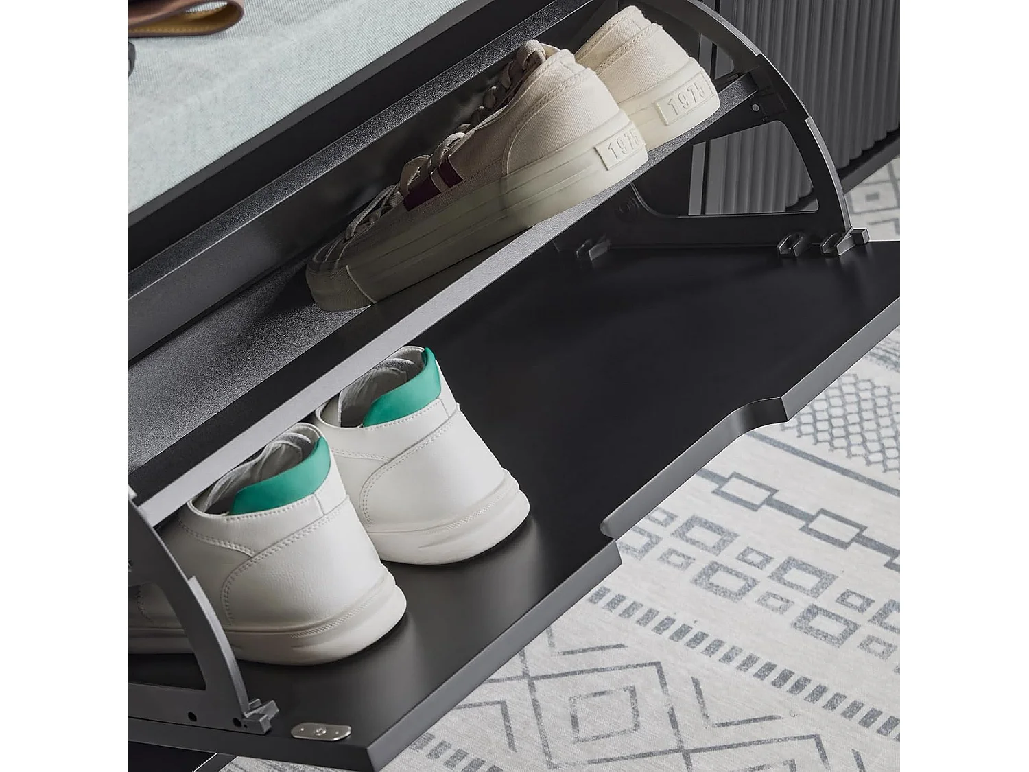 Szafka na buty z 1 drzwiami FSR151-K-SCH