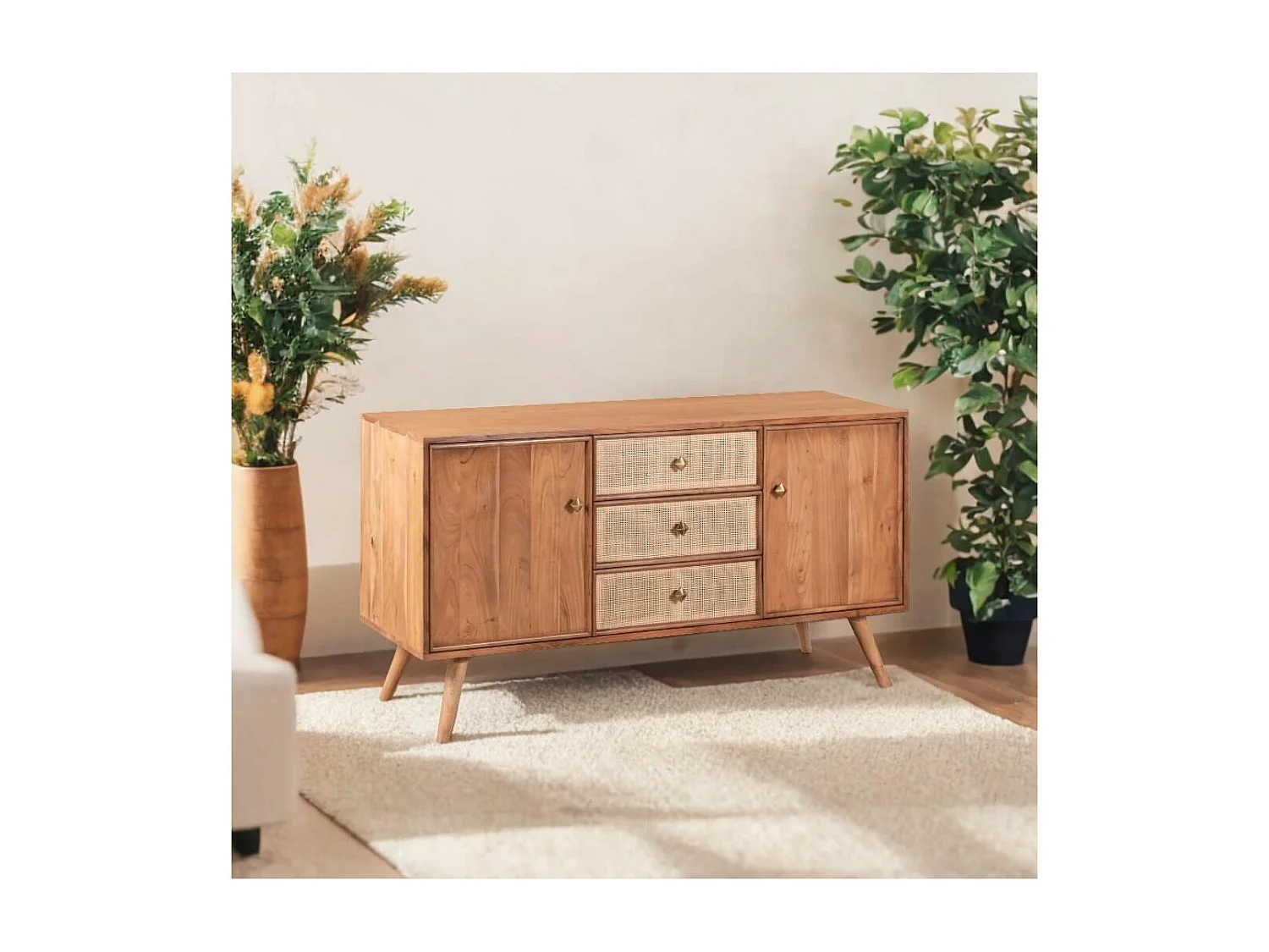 KESIAH - Buffet 2 portes 3 tiroirs en acacia finition teinté teck avec plaquage cannage