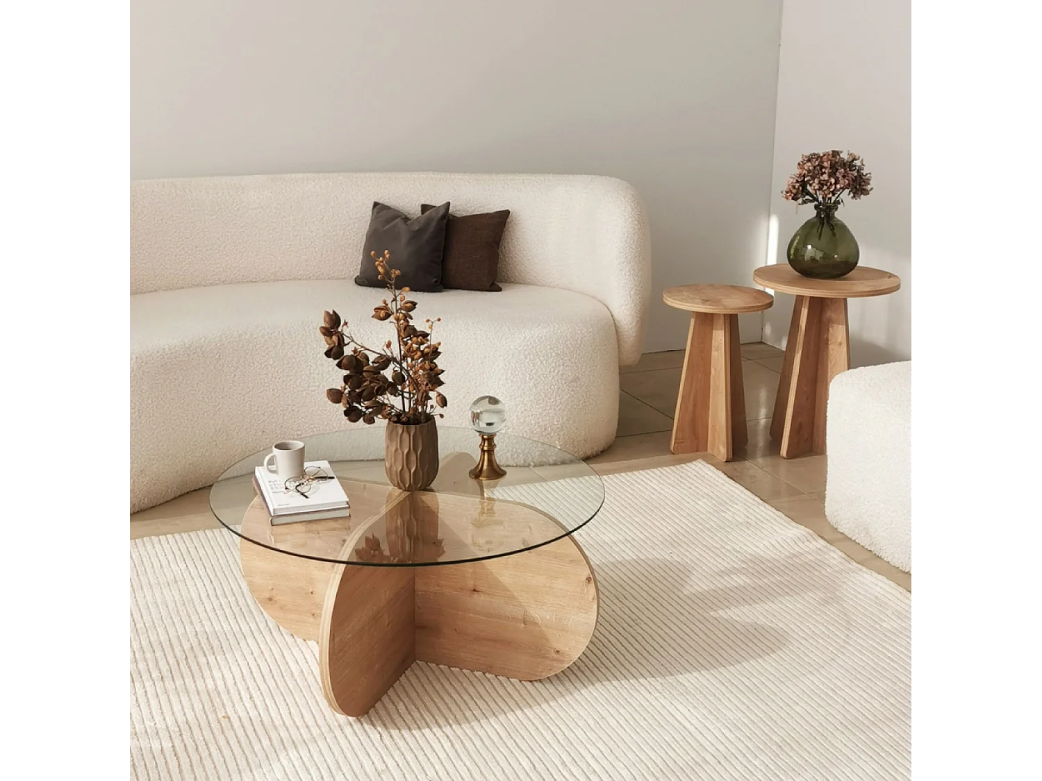 Runder Couchtisch aus Holz mit Glasplatte RIBE