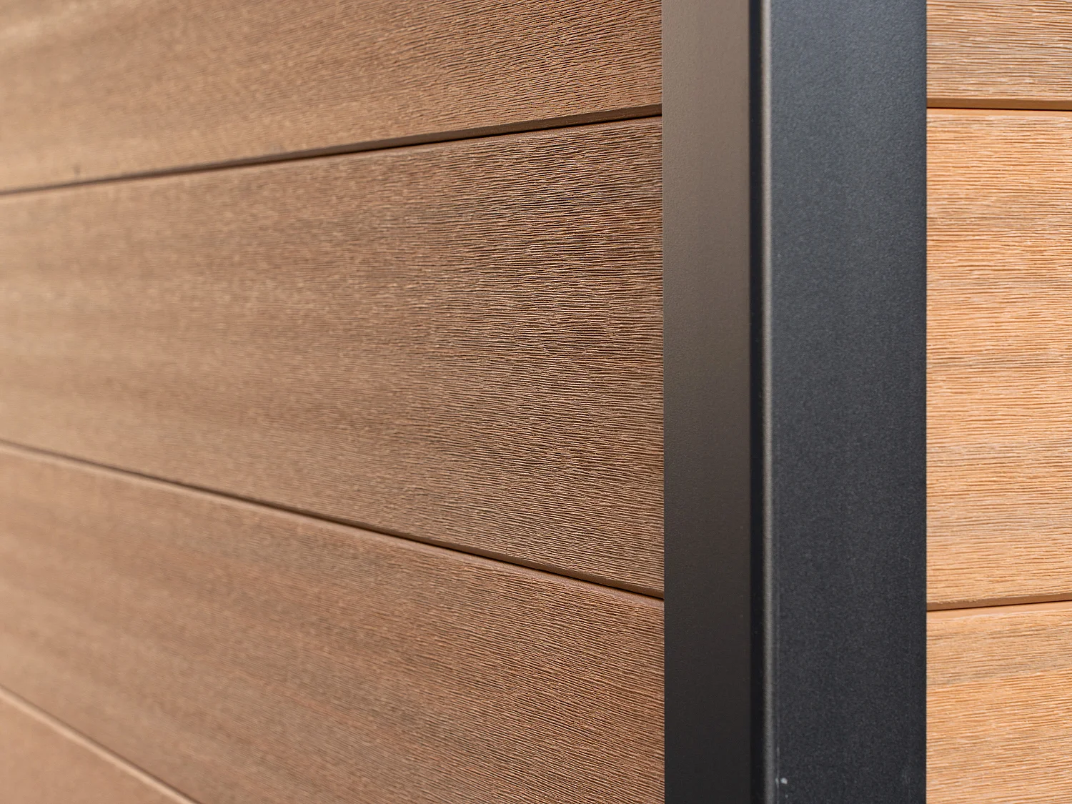 Gartenhaus - Holzverbund Stärke 28 mm - Holzfarben dunkel - 10,43 m² - HAZELTON