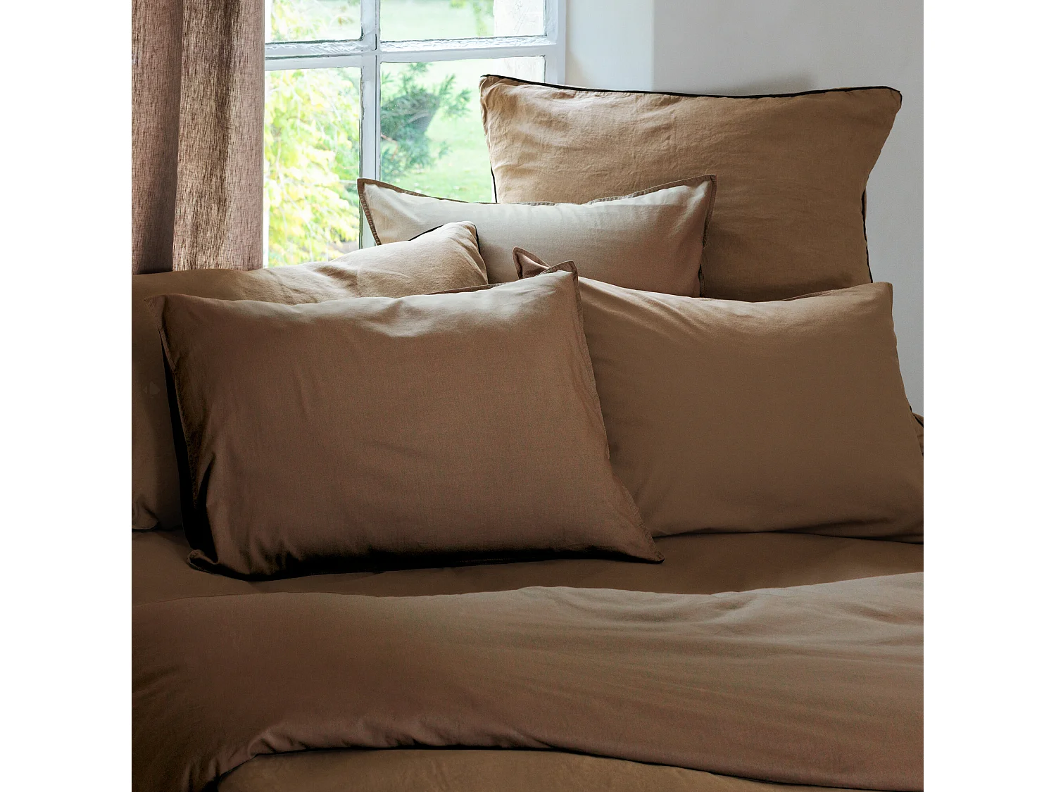 Housse de couette PALACE pur coton lavé 200x200 cm uni marron cognac