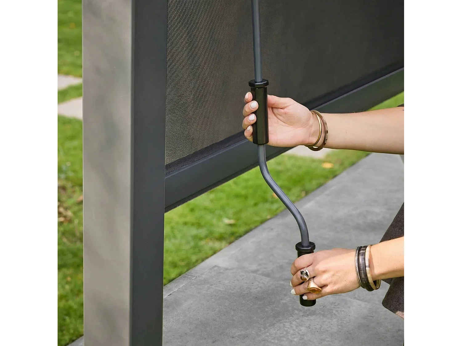 Pergola bioclimatica 3x4m con tenda da 3m + tenda da 4m i sweeek