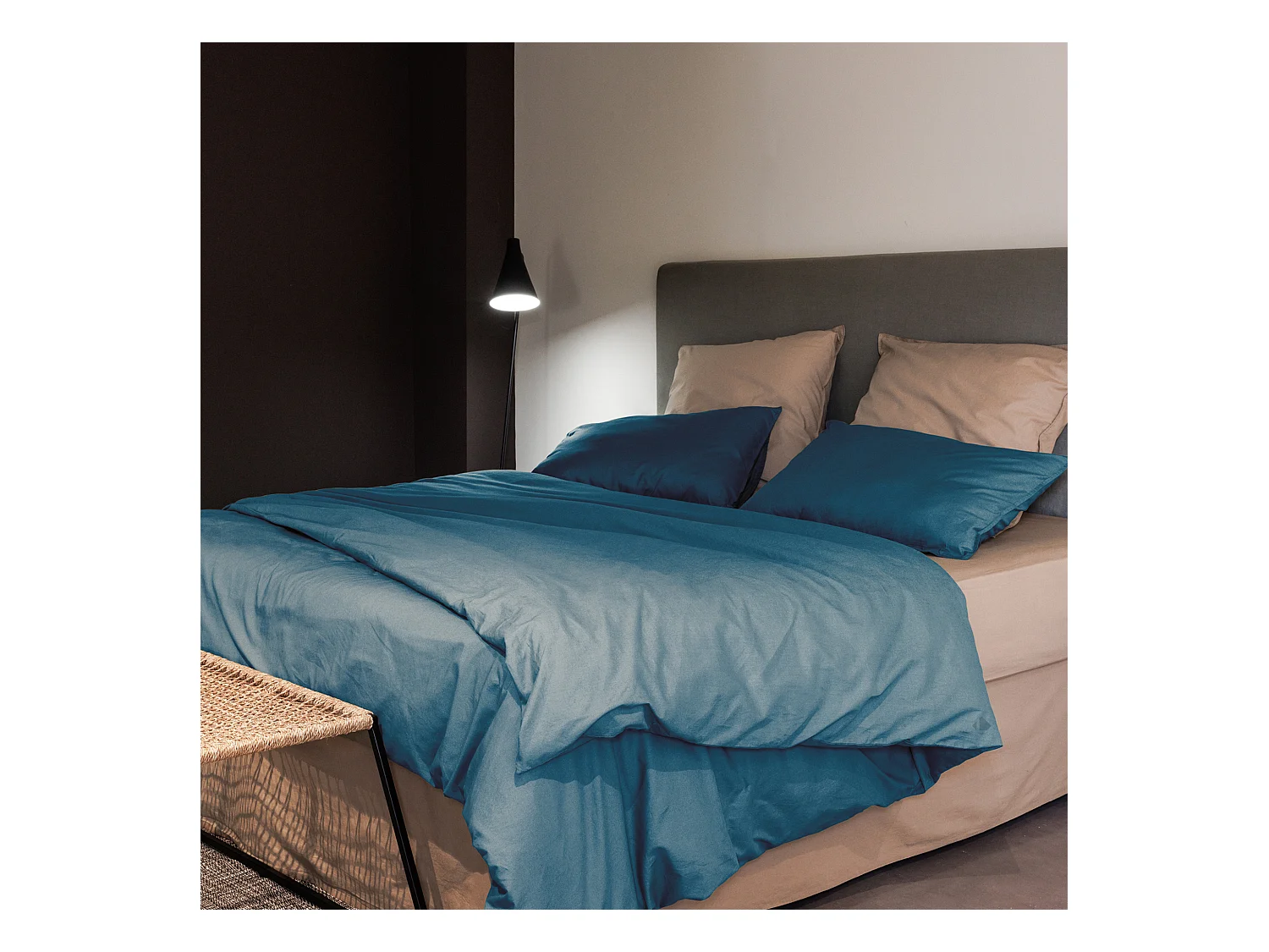 Parure de lit 200x200 cm et 50x70 cm coton lavé PALACE bleu marine 3 pièces