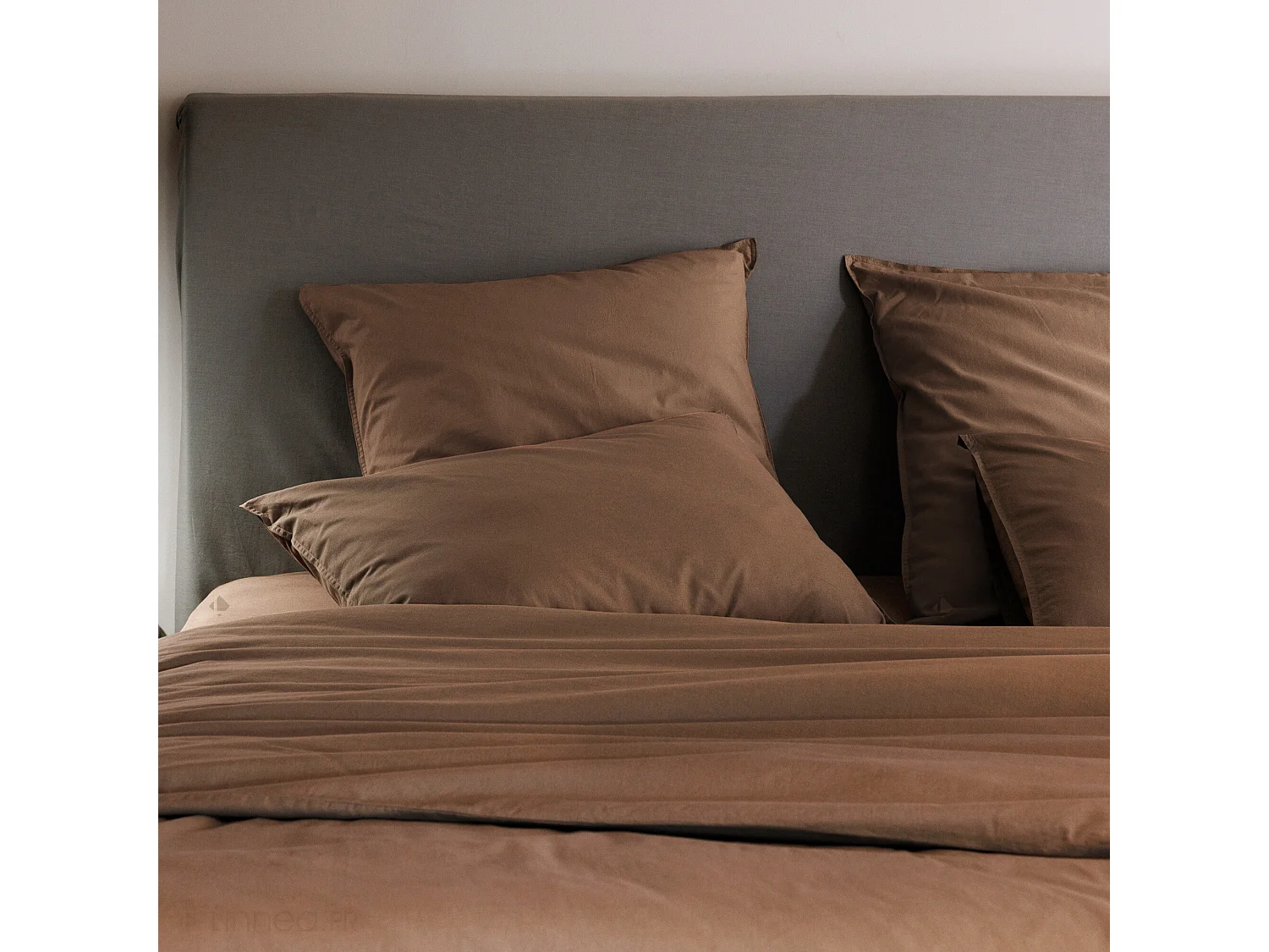 Parure de lit 200x200 cm et 65x65 cm coton lavé PALACE marron cognac 3 pièces