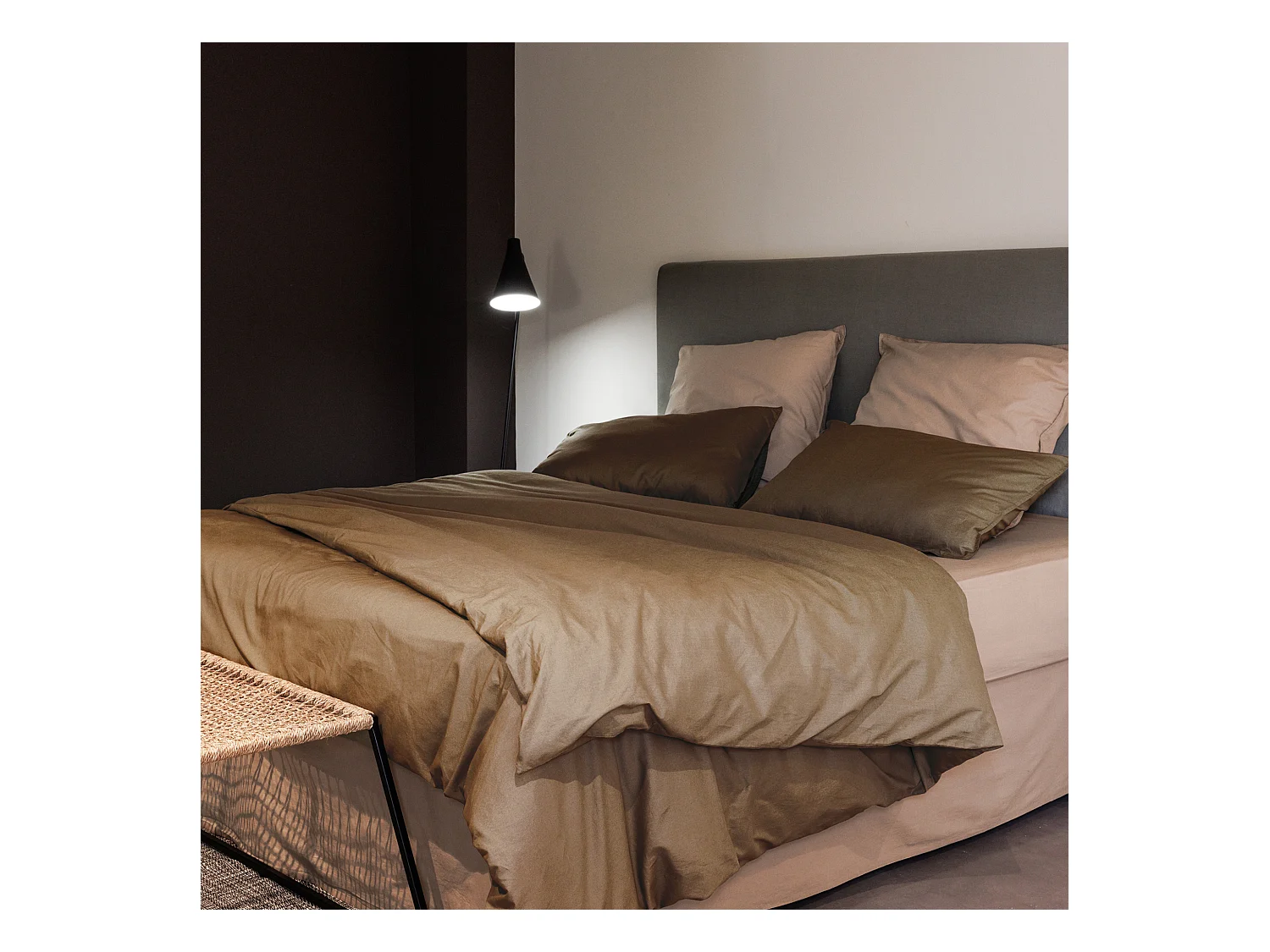 Parure de lit 200x200 cm et 65x65 cm coton lavé PALACE marron cognac 3 pièces