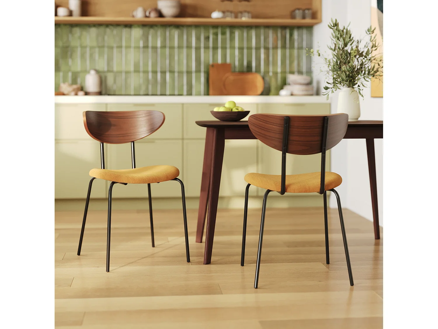 Lot de 2 chaises en velours côtelé jaune moutarde et bois de noyer - Jade