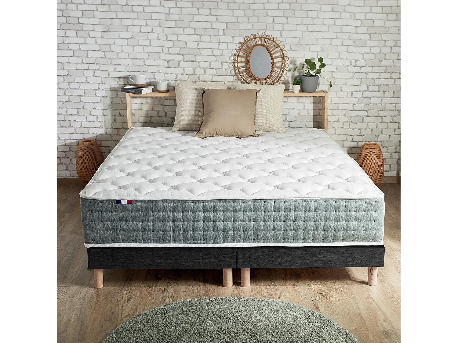 Ensemble matelas Ressort 7 zones HYGGE + Sommier + couette + oreillers Fabriqué en France Dimensions - 2x90 x 200 cm, Sommier - Noir