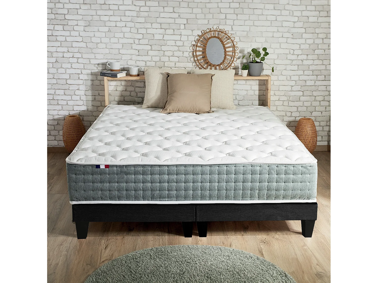Ensemble matelas à ressorts HYGGE et sommier déco pour un confort optimal Dimensions - 2x90 x 200 cm, Sommier - Noir