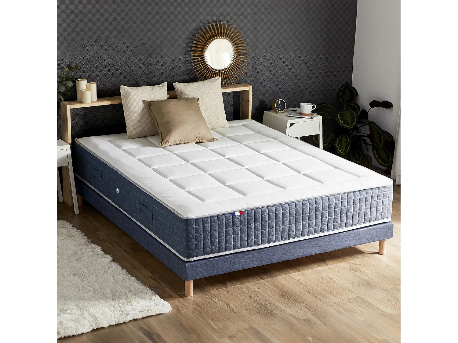 Ensemble Matelas Ressort 7 zones + Mémoire de forme + Sommier KING STYLE + couette + oreillers - Fabriqué en France Dimensions - 140 x 190 cm