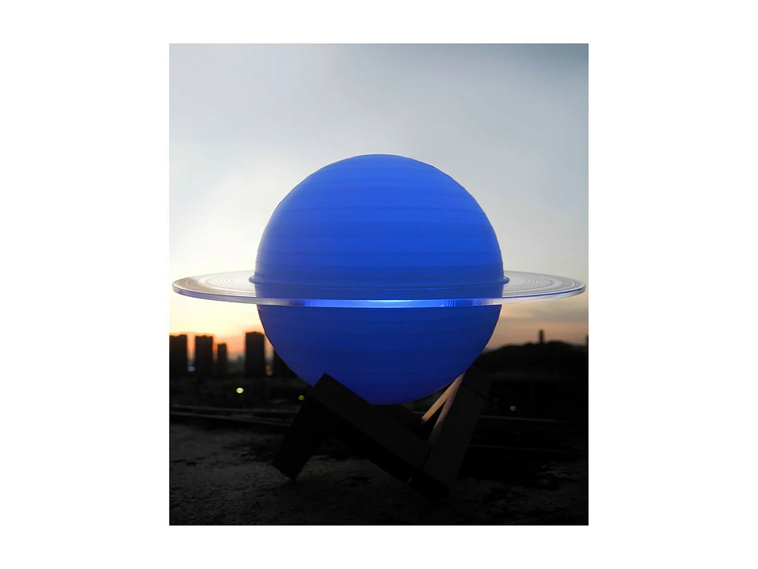 Lampe déco SATURNE 3D multicolore