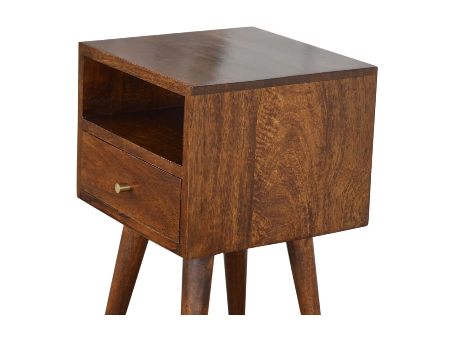 Table de chevet mini en châtaignier.