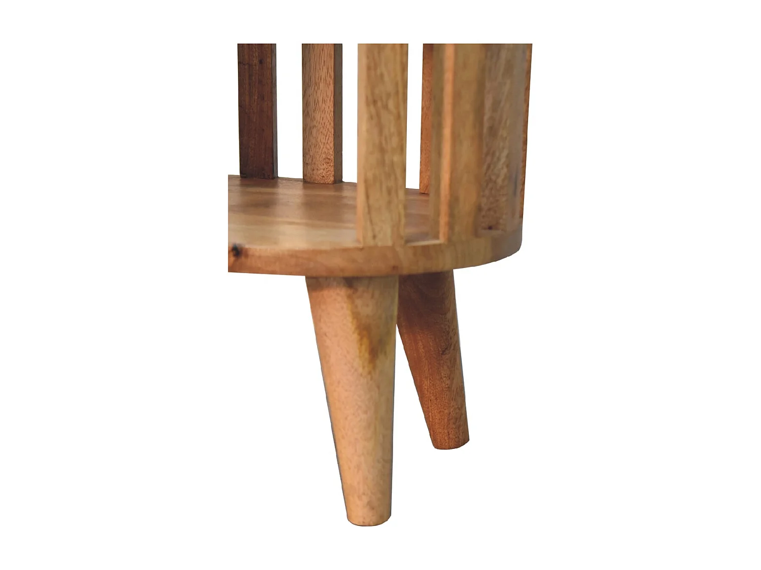 Table de chevet Ariella Artisan Furniture finition chêne, 2 étagères, marron clair