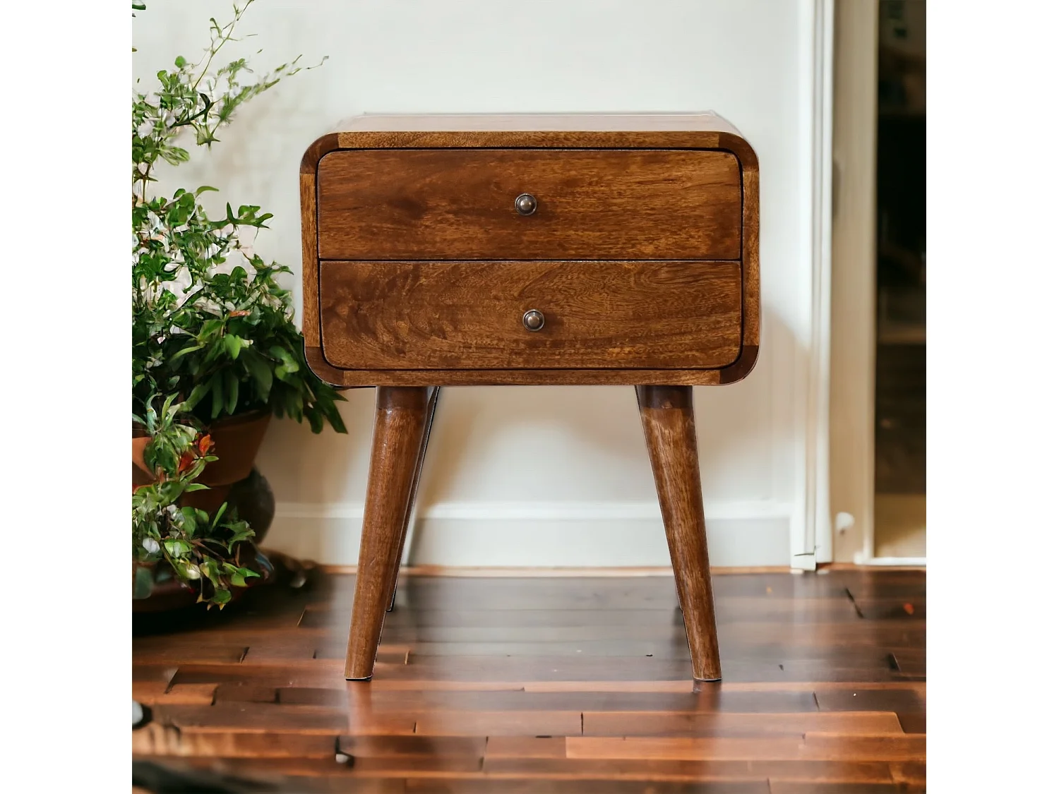 Table de chevet courbée couleur châtaigne Artisan Furniture, 2 tiroirs, marron