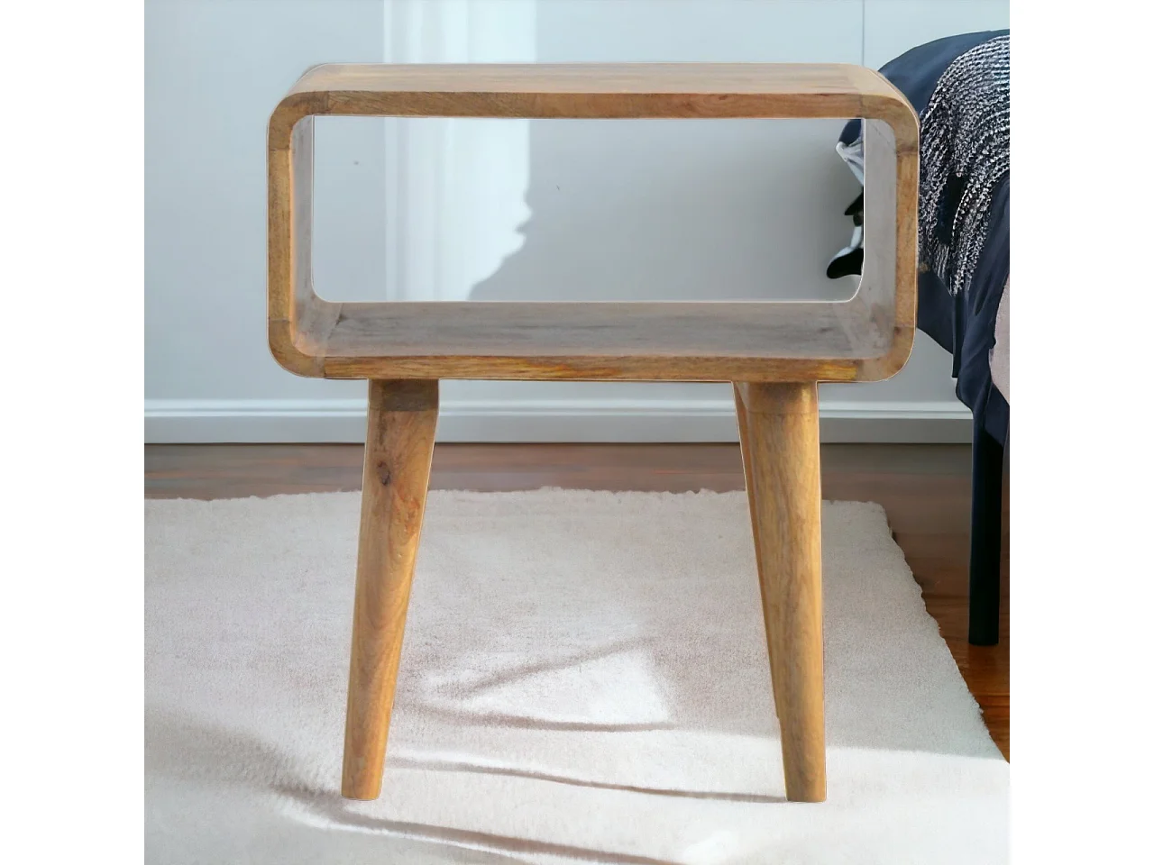 Artisan Furniture Dębowa zakrzywiona otwarta szafka nocna, sypialnia