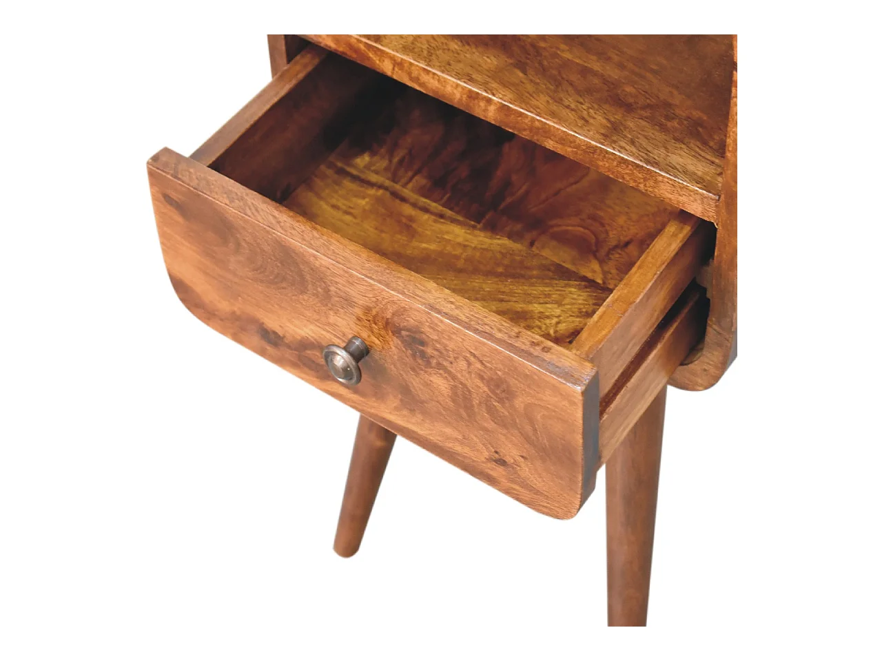 Table de chevet ouverte Mini en châtaignier courbé.