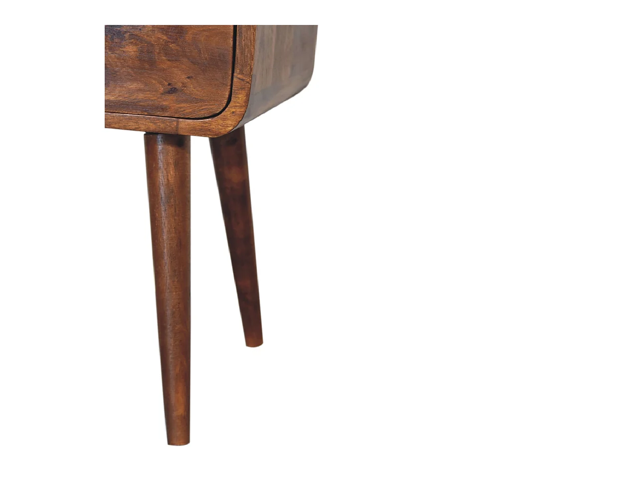 Table de chevet ouverte Mini en châtaignier courbé.