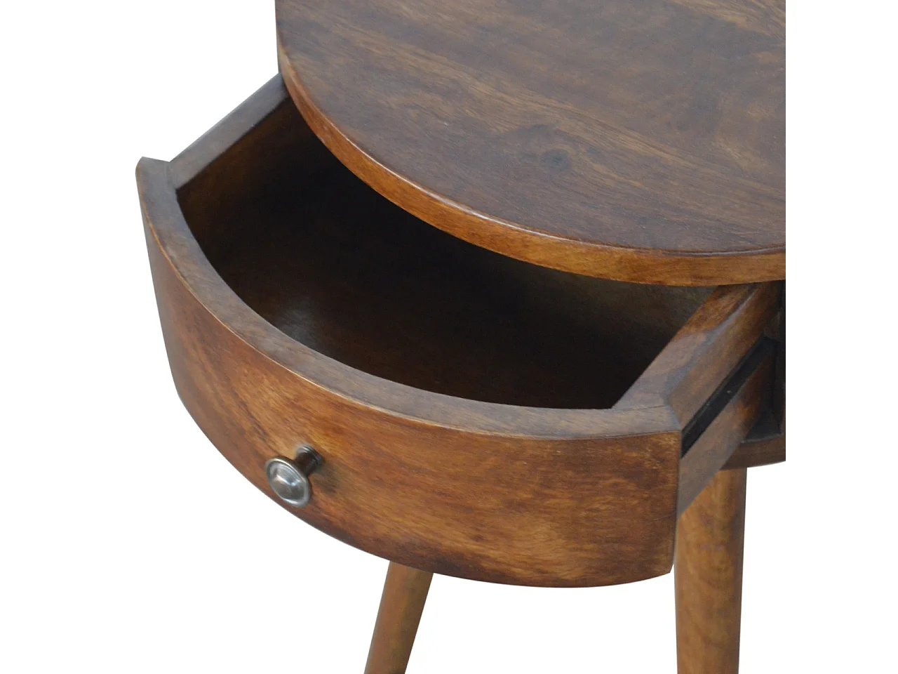 Table de chevet circulaire nordique en châtaignier.