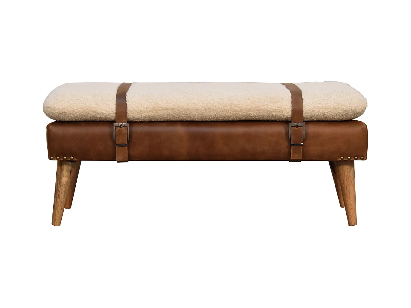 Banc en cuir de buffle bouclé.
