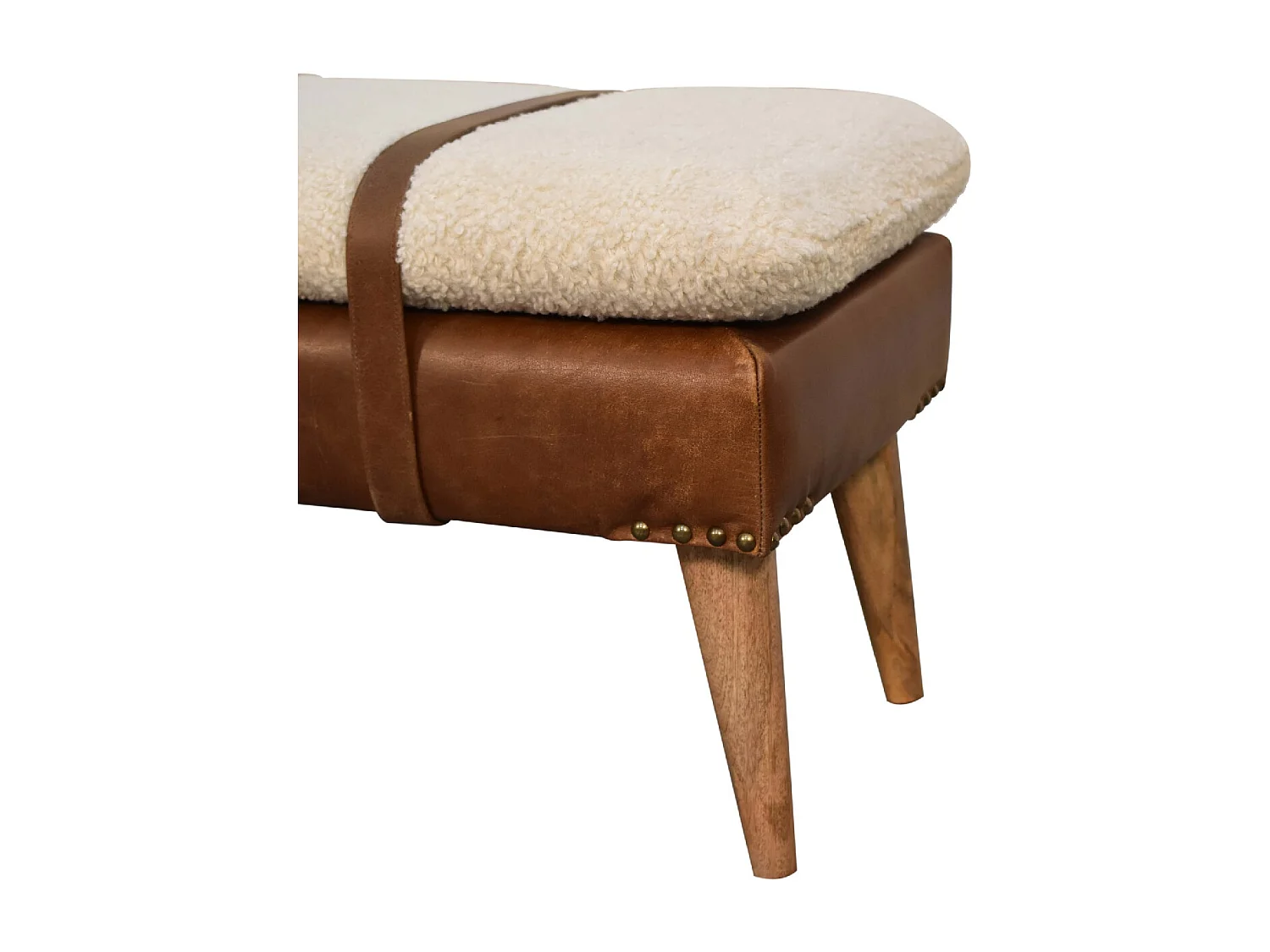 Artisan Furniture Banco de madera maciza de cuero de búfalo rizado.