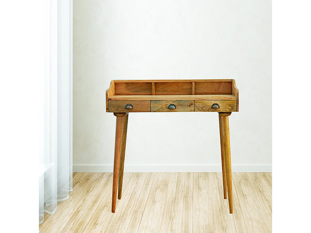 Bureau avec dos en coquille de galerie.